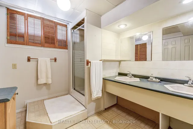 Additional image 35 of 1240 Thorpe Rd