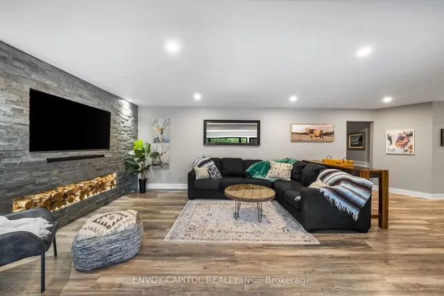 Additional image 16 of 11636 6th Line