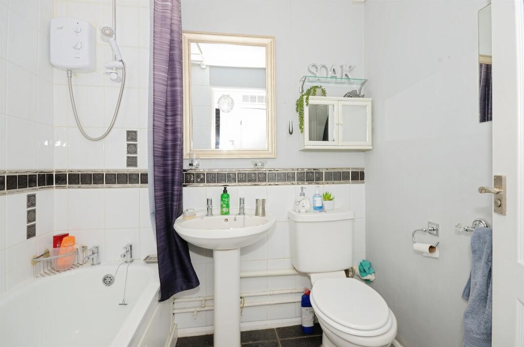 Additional image 7 of Beverley Gardens, St. Albans