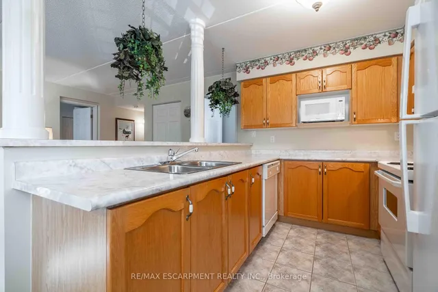 Additional image 13 of 3499 Upper Middle Rd Unit 102