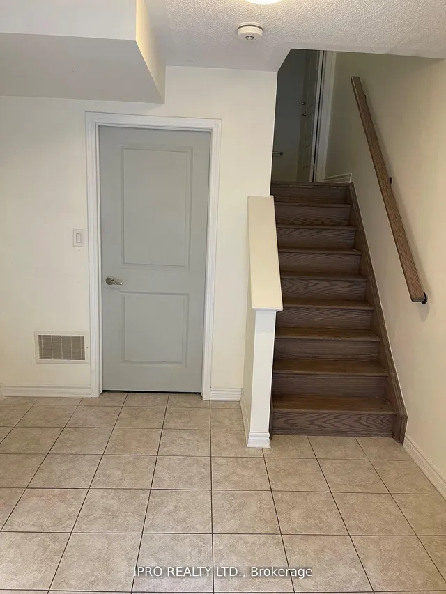 Additional image 5 of 114 FROST Crt