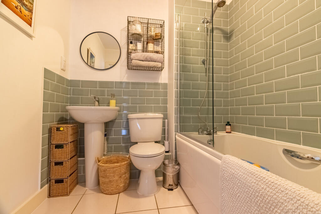 Additional image 13 of Bakers Close, St. Albans, Hertfordshire, AL1