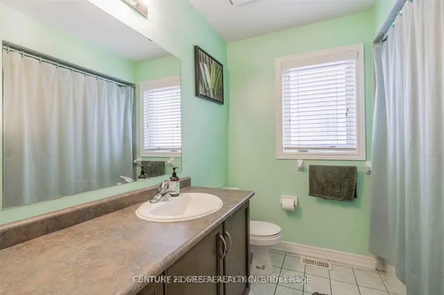 Additional image 15 of 41 Attview Cres