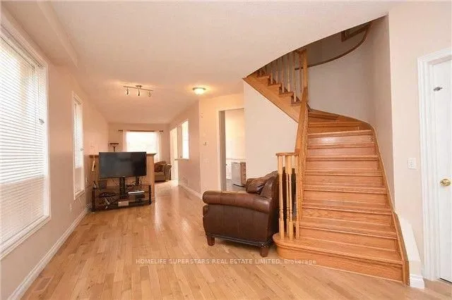 Additional image 5 of 967 Ledbury Cres