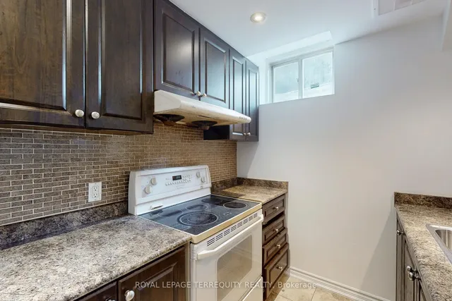 Additional image 36 of 6 Verona Dr