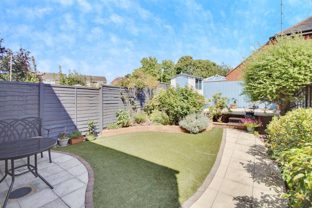 Additional image 10 of Welwyn Hall Gardens, Welwyn