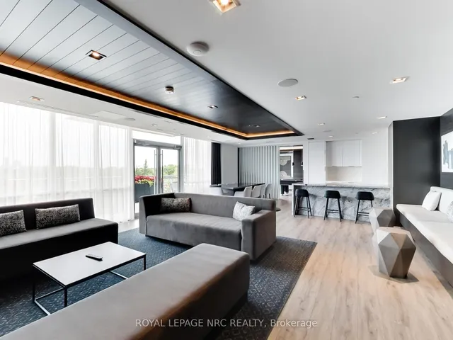 Additional image 35 of 2025 Maria St Unit 405