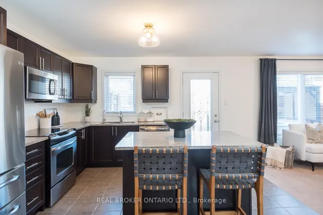 Additional image 12 of 415 Dymott Ave