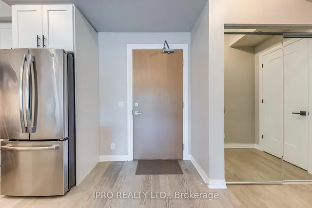 Additional image 8 of 128 GROVEWOOD Common Unit 205