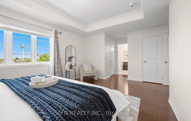 Additional image 18 of 46 Lola Cres