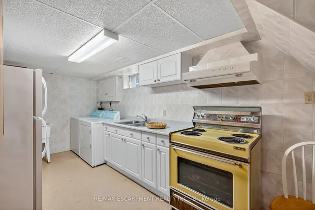 Additional image 27 of 961 Danforth Ave