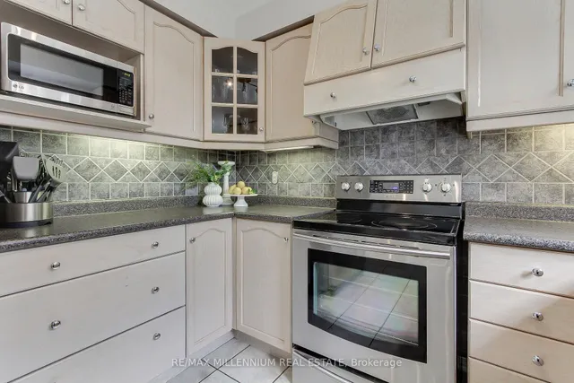 Additional image 13 of 60 Mainard Cres