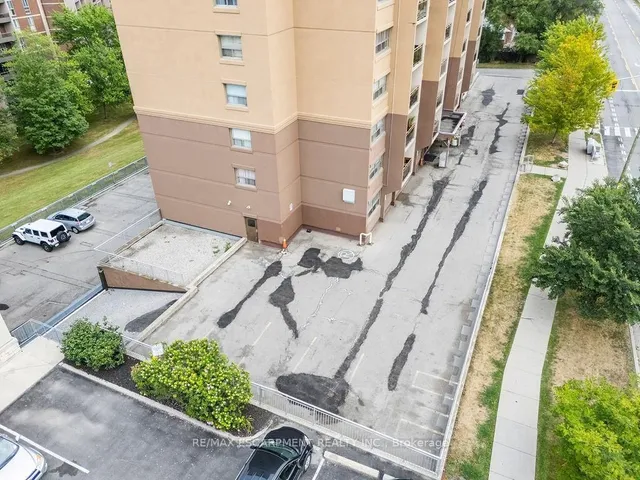 Additional image 27 of 1950 Main St Unit 202