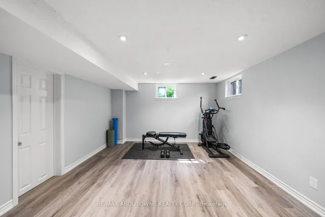 Additional image 37 of 2262 Constance Dr