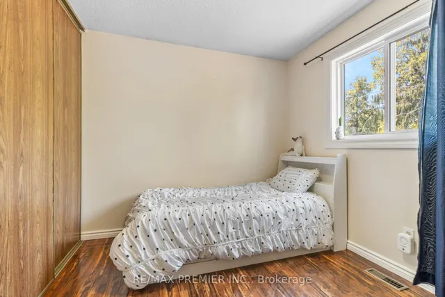 Additional image 20 of 26 Ecclestone Dr