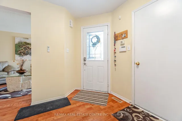 Additional image 7 of 37 Ravenswood Dr