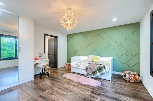 Additional image 41 of 4 Earlidawn Crt