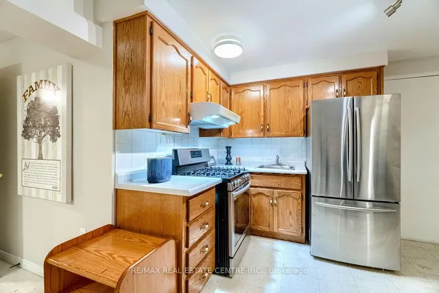 Additional image 31 of 16 Vogue Crt