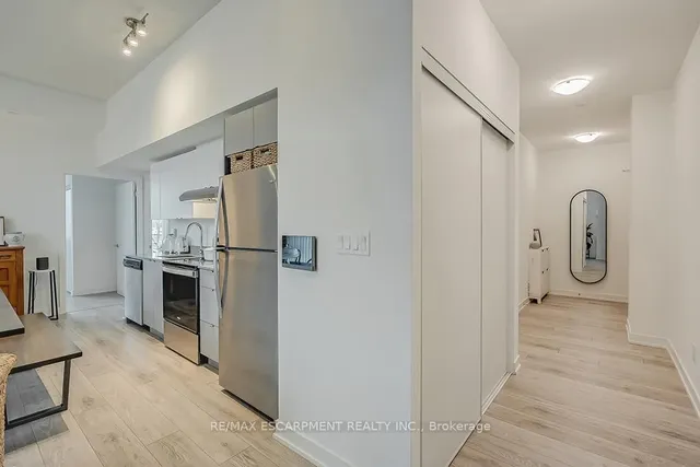 Additional image 10 of 3210 Dakota Common Unit A106