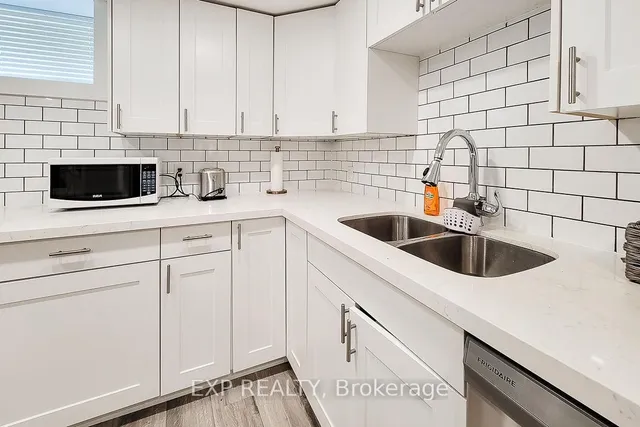 Additional image 30 of 395 Aberdeen Ave