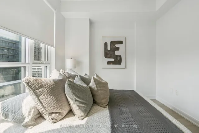 Additional image 24 of 8 Nahani Way Unit 821