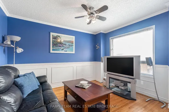 Additional image 11 of 10 Ural Circ