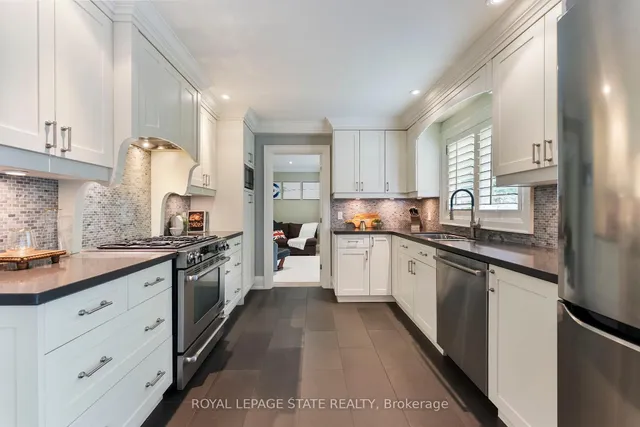 Additional image 16 of 1511 Jasmine Cres