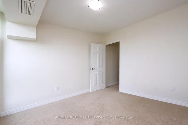 Additional image 32 of 1359 White Oaks Blvd Unit 608