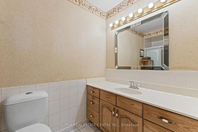 Additional image 19 of 48 Marblehead Cres