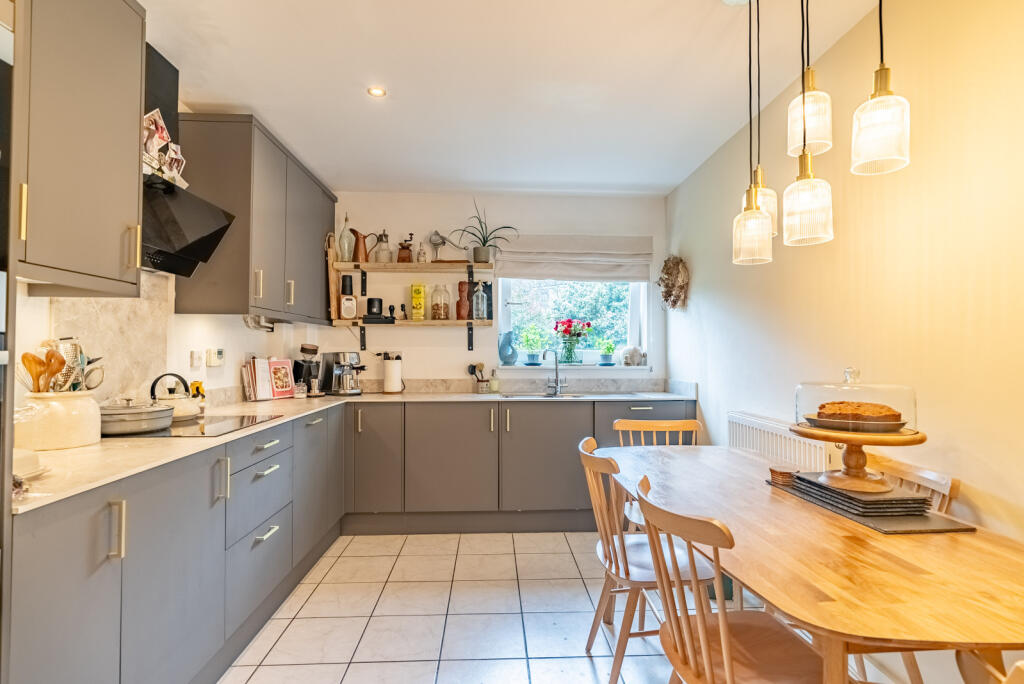 Additional image 18 of Bakers Close, St. Albans, Hertfordshire, AL1