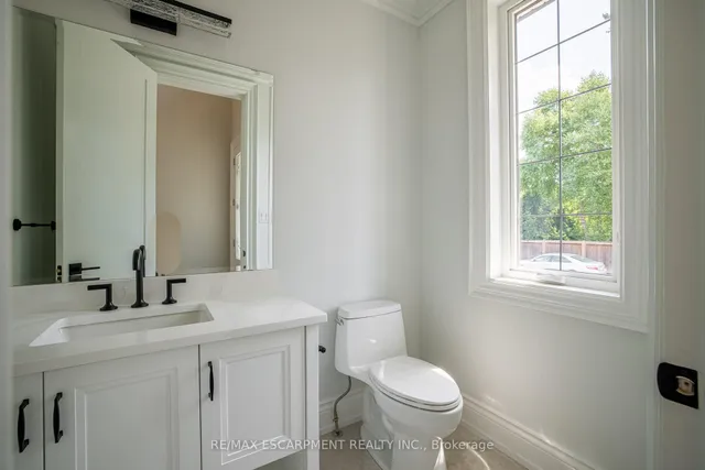 Additional image 41 of 31 Bayside Crt