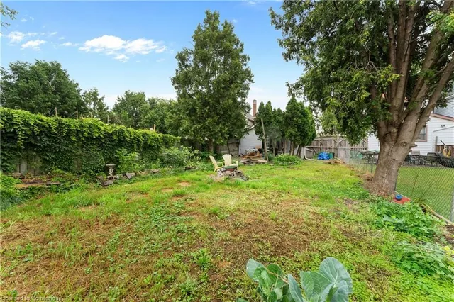 Additional image 7 of 411 Mary St