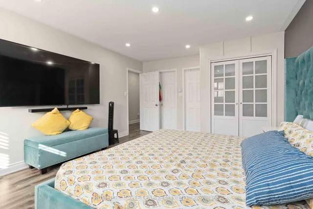 Additional image 24 of 43 Schooner Dr