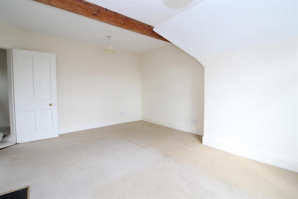 Additional image 5 of Avenue Road, St Albans