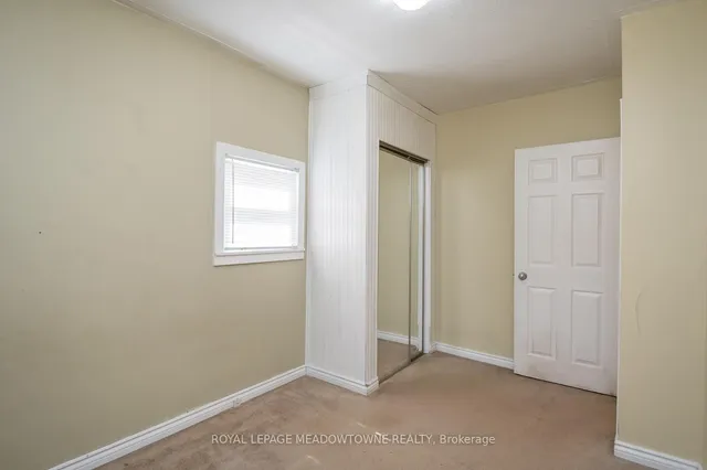 Additional image 17 of 99 Commercial St