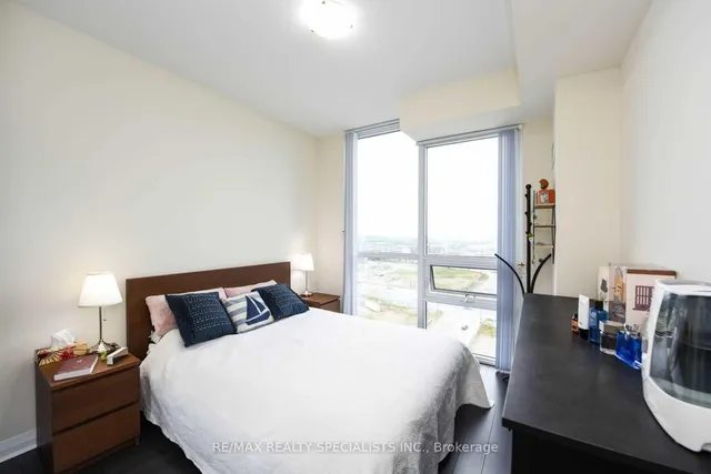 Additional image 8 of 5033 Four Springs Ave Unit 1418