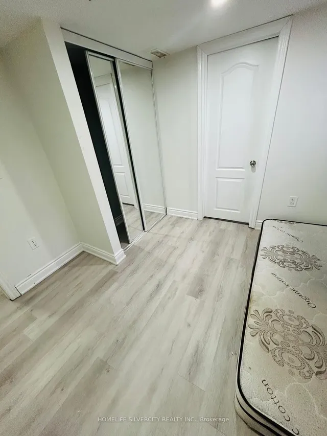 Additional image 20 of 1 Studley St