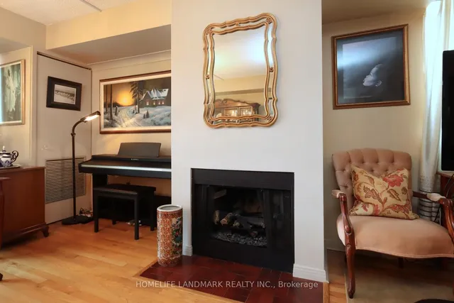 Additional image 33 of 1300 Marlborough Crt Unit 136