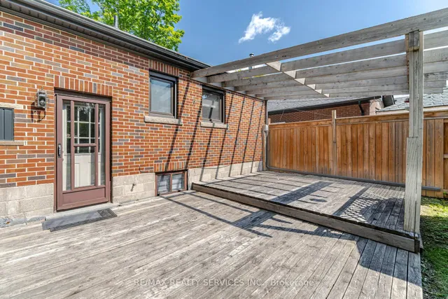 Additional image 37 of 119 Denison Ave