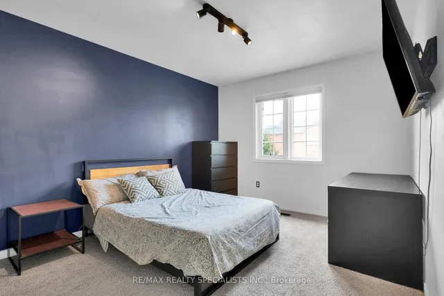 Additional image 23 of 302 Black Dr