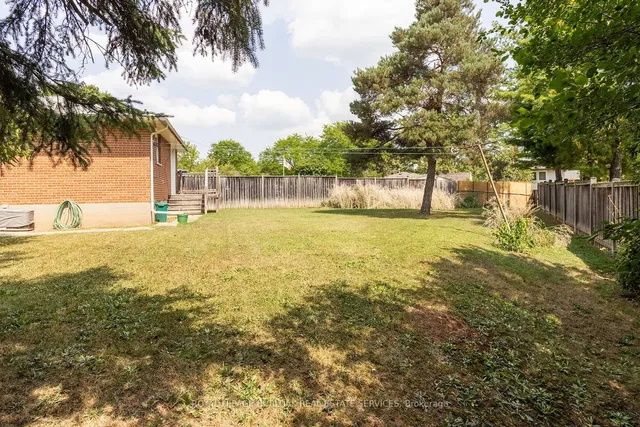 Additional image 29 of 3072 Parkgate Cres