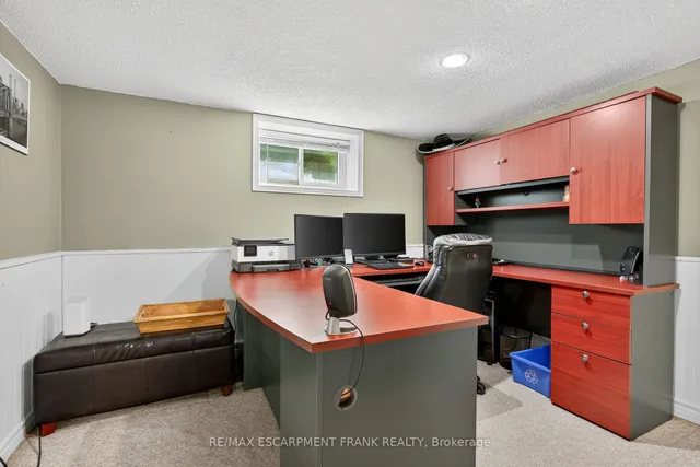 Additional image 28 of 64 Vola Crt