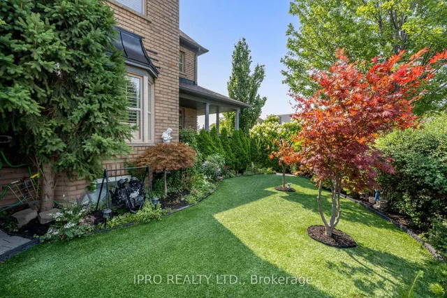 Additional image 48 of 256 Landsborough Ave