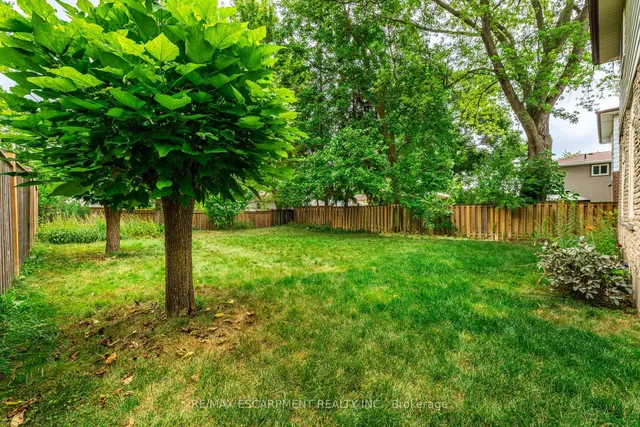 Additional image 38 of 3084 PARKGATE Cres