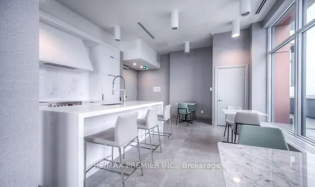 Additional image 33 of 500 Brock Ave Unit 2003