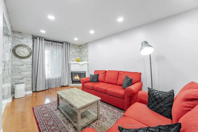 Additional image 8 of 833 Scollard Crt Unit 30