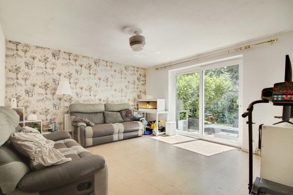 Additional image 6 of Hollyfield, HATFIELD