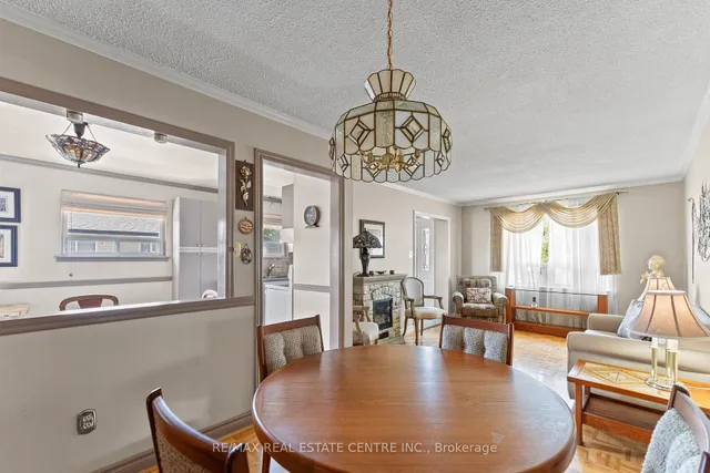 Additional image 10 of 48 Marblehead Cres