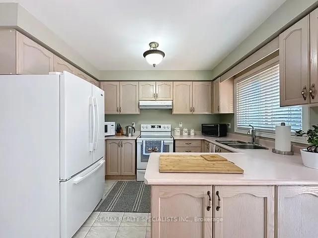Additional image 15 of 9 Siesta Crt