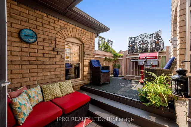 Additional image 13 of 256 Landsborough Ave